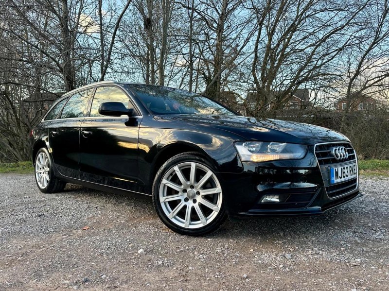 AUDI A4 AVANT 2.0 TDI SE Technik Euro 5 (s/s) 5dr